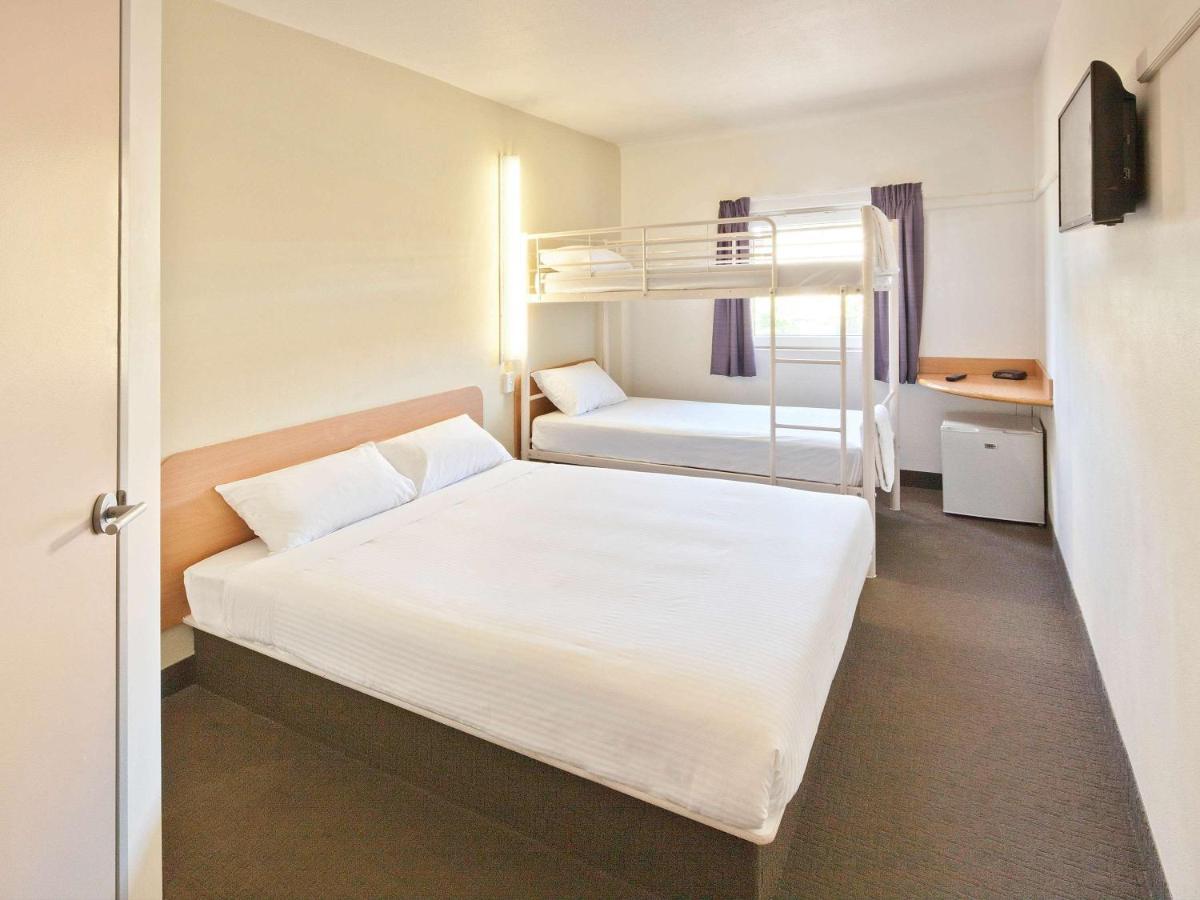 Ibis Budget - 3*