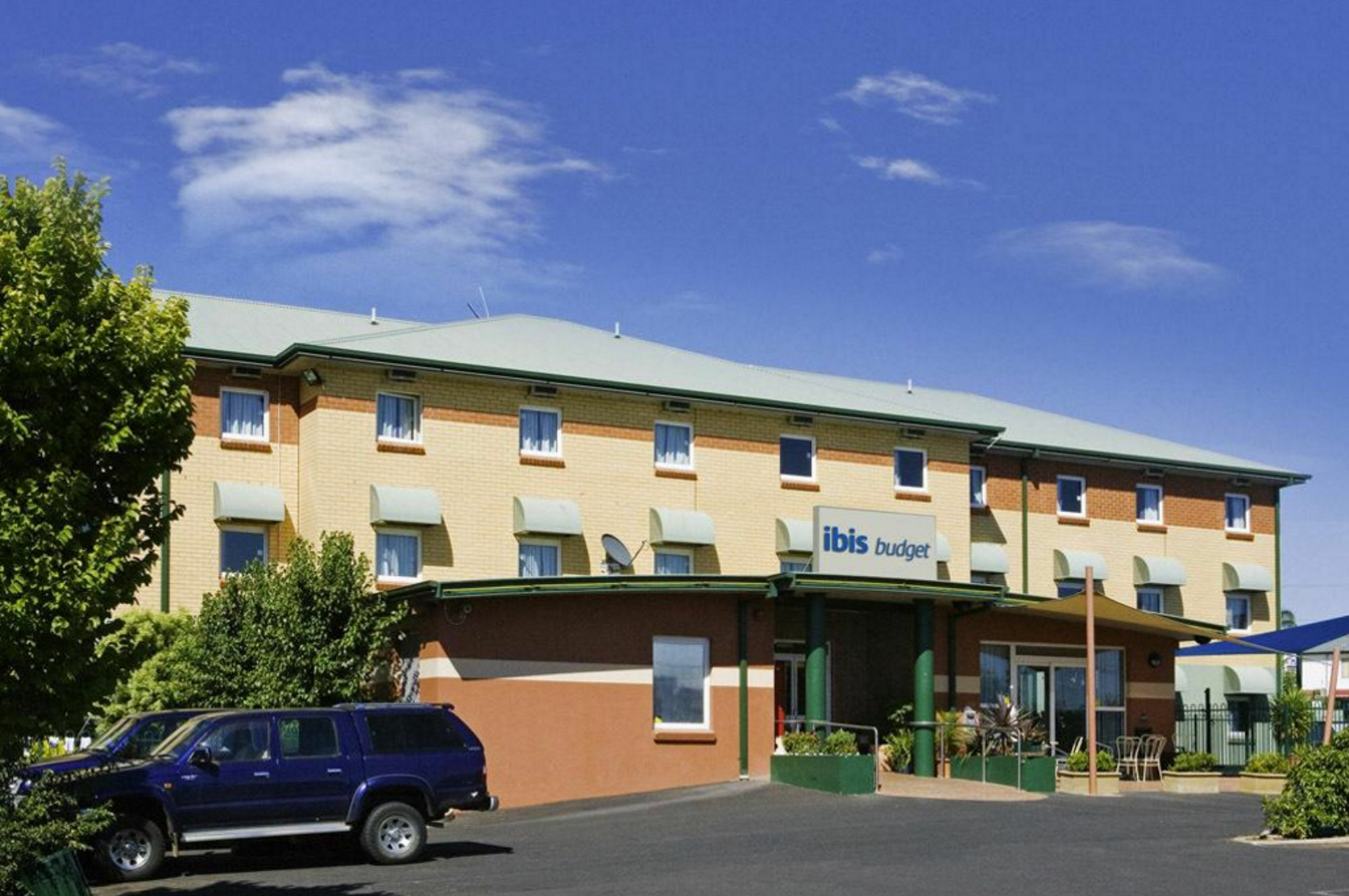 Ibis Budget - 3*